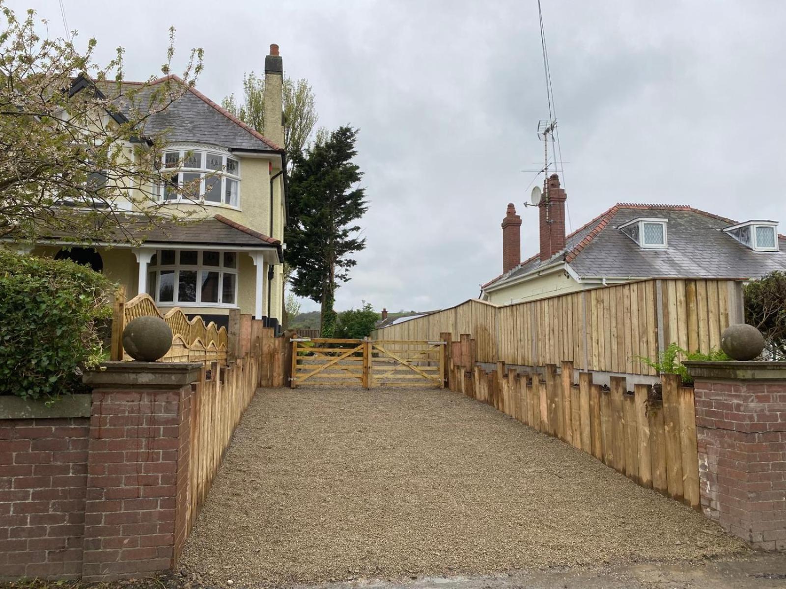 The Old Sea Captain'S House, Aberporth Extérieur photo